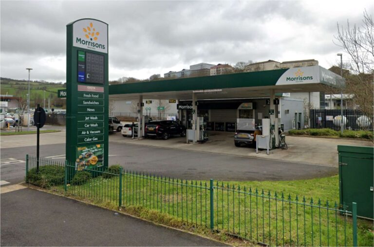 Teignmouth petrol station seeks round the clock opening with no limits
