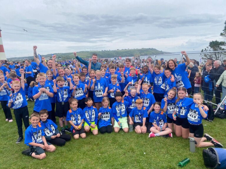 Plymouth pupils and parents race ahead to fund new school buddy bench